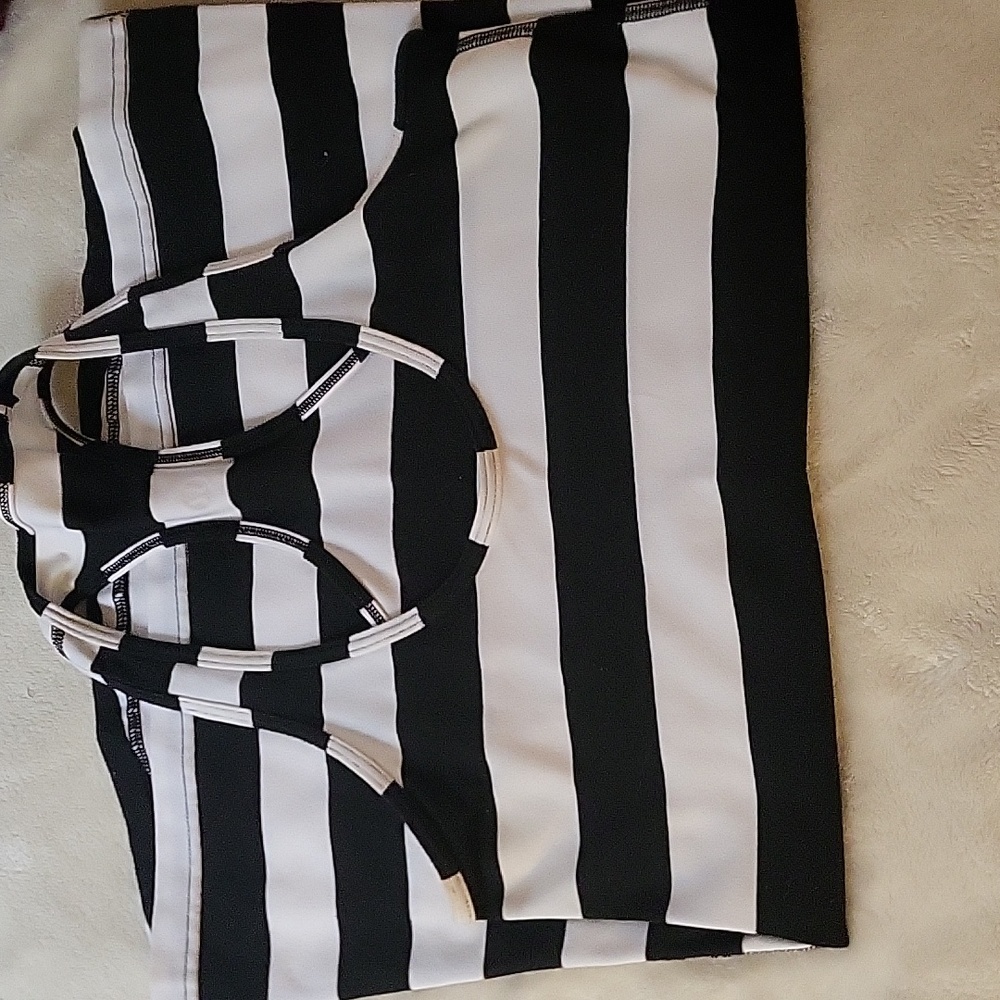 Lululemon Racerback tank bundle - Picture 7 of 7